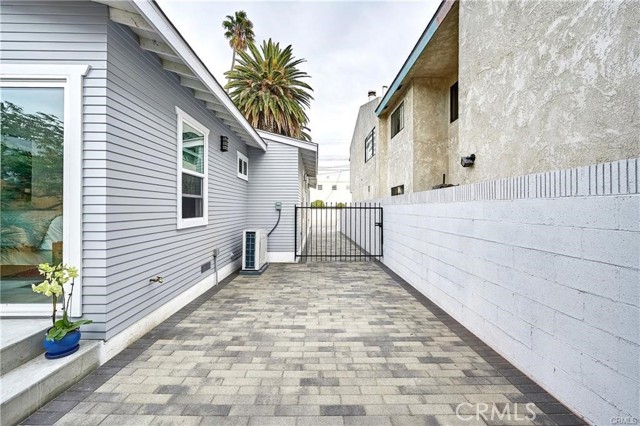 Detail Gallery Image 17 of 23 For 2921 S Pacific Ave, San Pedro,  CA 90731 - 2 Beds | 2 Baths