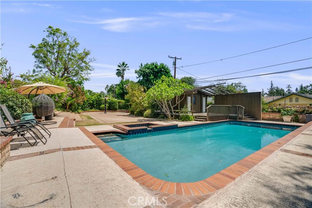 Detail Gallery Image 12 of 41 For 950 Hampton, Arcadia,  CA 91006 - 5 Beds | 6/2 Baths