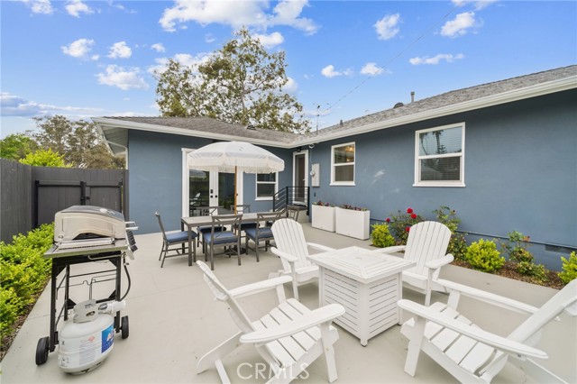 242 San Rafael Avenue, Santa Barbara CA: https://media.crmls.org/medias/73d2c08a-98c1-4b4e-a4a5-444b7992a67a.jpg