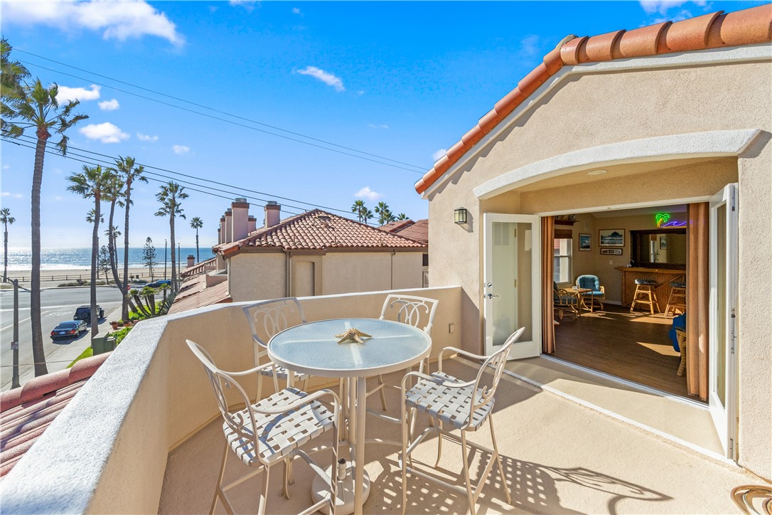 Detail Gallery Image 48 of 60 For 111 14th, Huntington Beach,  CA 92648 - 3 Beds | 2/1 Baths