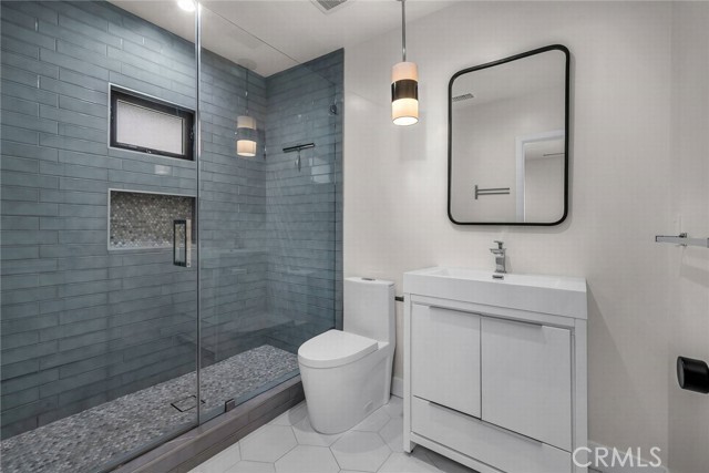 Detail Gallery Image 32 of 49 For 5110 Greenbush Ave, Sherman Oaks,  CA 91423 - 6 Beds | 6 Baths