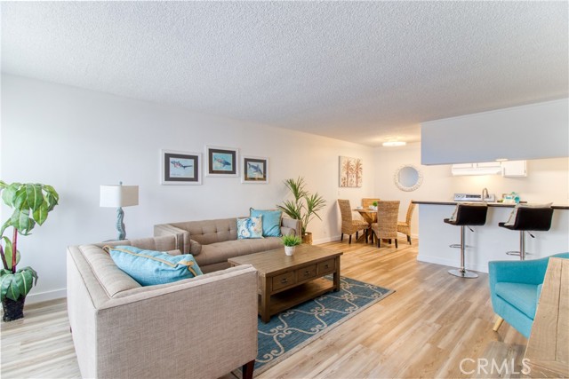 Front Image Thumbnail for CRPW25276773