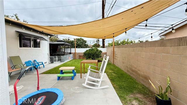 6472 Brown Circle, Huntington Beach CA: https://media.crmls.org/medias/73d4f6f8-8930-49e2-996b-ad821547676f.jpg