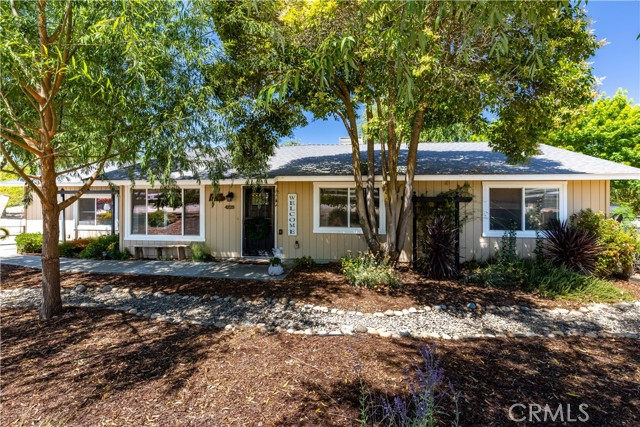 4225 Farousse Way, Paso Robles CA: https://media.crmls.org/medias/73d53459-f106-4c98-9334-b63b477adde4.jpg