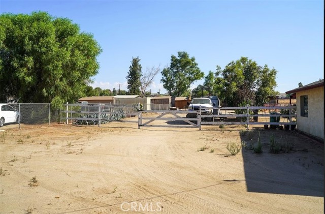 Detail Gallery Image 5 of 34 For 29225 Central Ave, Nuevo,  CA 92567 - 3 Beds | 2 Baths