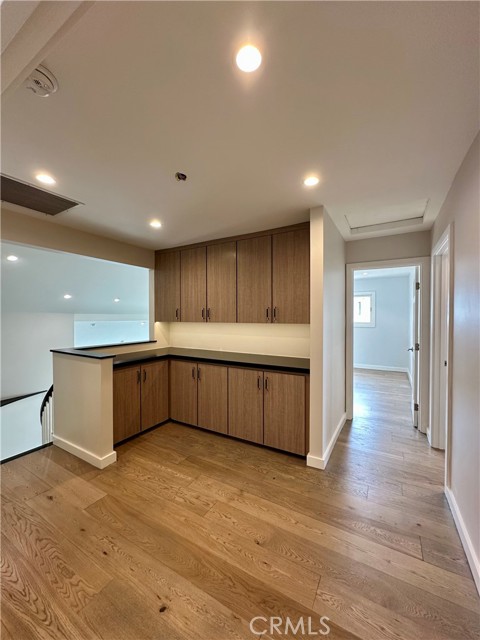 1716 Via La Paz, Burbank CA: https://media.crmls.org/medias/73d639b9-fe49-42fa-98f5-a15ab8035ebf.jpg