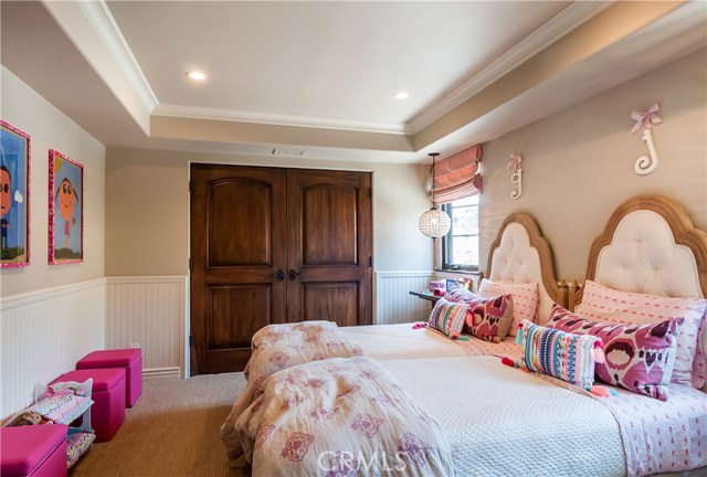 2818 Morningside Drive, Hermosa Beach, California 90254, 5 Bedrooms Bedrooms, ,4 BathroomsBathrooms,Residential,Sold,Morningside,SB17244610