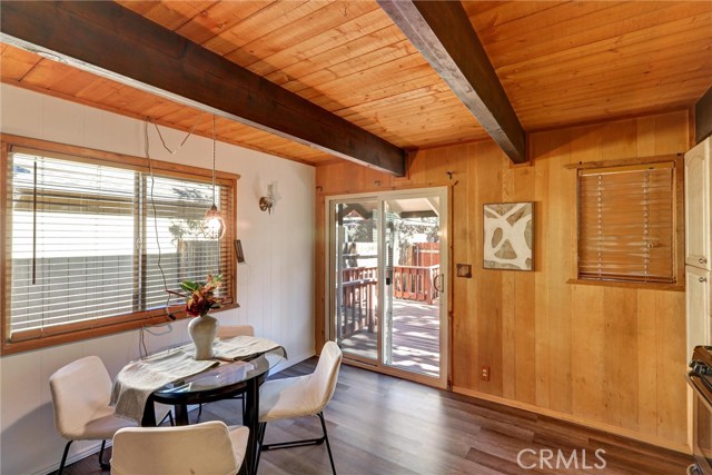 Detail Gallery Image 11 of 34 For 932 Hemlock Ln, Big Bear City,  CA 92314 - 2 Beds | 1/1 Baths