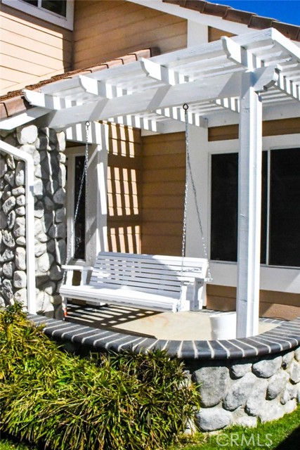 Detail Gallery Image 3 of 17 For 28338 Maxine, Saugus,  CA 91350 - 4 Beds | 3 Baths