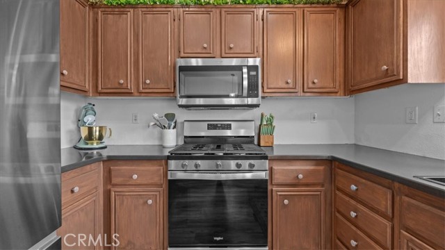 Detail Gallery Image 12 of 37 For 22125 Country Hills Dr, Wildomar,  CA 92595 - 3 Beds | 2 Baths