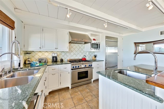 Detail Gallery Image 14 of 29 For 35087 Beach Rd, Dana Point,  CA 92624 - – Beds | – Baths