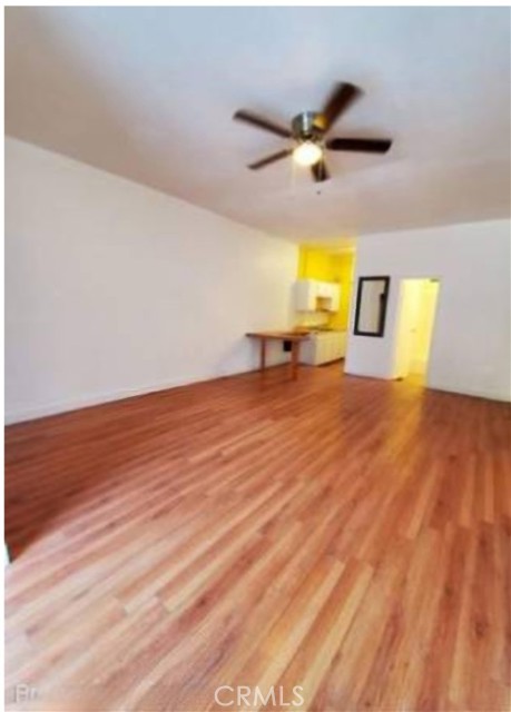 101 Dudley Ave, Venice CA: https://media.crmls.org/medias/73d7e7cb-40bd-43b2-a3c2-f6e11d8f8506.jpg