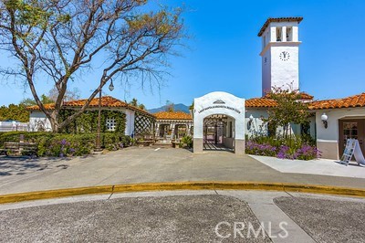 https://media.crmls.org/medias/73d85a5f-a745-4504-bd45-bf8e4747c9fc.jpg?preset=X-Large