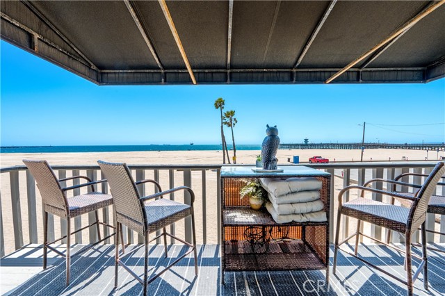 Detail Gallery Image 29 of 54 For 1003 Seal Way, Seal Beach,  CA 90740 - 6 Beds | 4 Baths