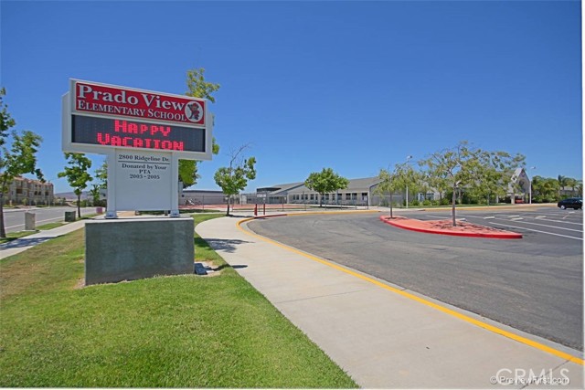 2985 Amber Drive, Corona CA: https://media.crmls.org/medias/73d96d52-1fe2-4acb-97f5-2d7520ac0425.jpg