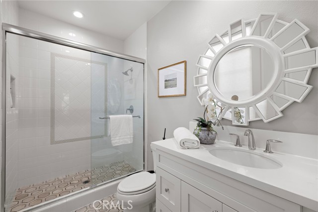 Detail Gallery Image 23 of 54 For 93 Interstellar, Irvine,  CA 92618 - 6 Beds | 6/1 Baths