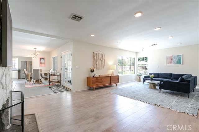 367 W Camino Real Avenue, Arcadia CA: https://media.crmls.org/medias/73dac784-c879-4a0f-9b3b-7d19e005040f.jpg