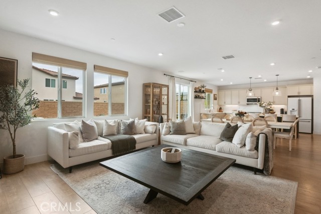 3557 W Seco Drive, San Bernardino CA: https://media.crmls.org/medias/73db0706-e821-44bf-b0d7-d0d49e7545db.jpg