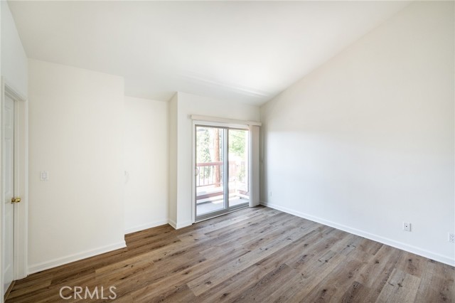 Detail Gallery Image 12 of 21 For 421 Palm Dr #4,  Glendale,  CA 91202 - 2 Beds | 2/1 Baths