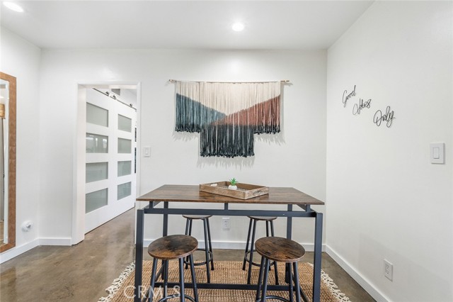 Detail Gallery Image 15 of 15 For 22349 Vanowen, Canoga Park,  CA 91303 - 3 Beds | 2 Baths