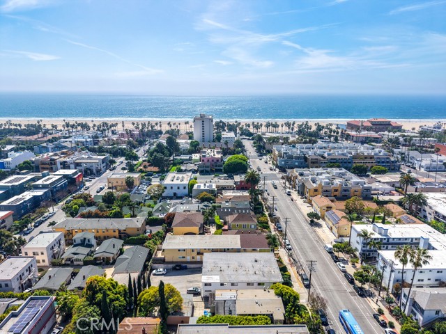 Detail Gallery Image 17 of 19 For 238 Bicknell, Santa Monica,  CA 90405 - – Beds | – Baths