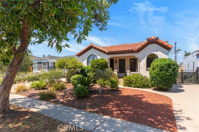 9107 Olin Street, Los Angeles CA: https://media.crmls.org/medias/73dc13ab-f51f-47c7-b845-3176a88e6432.jpg