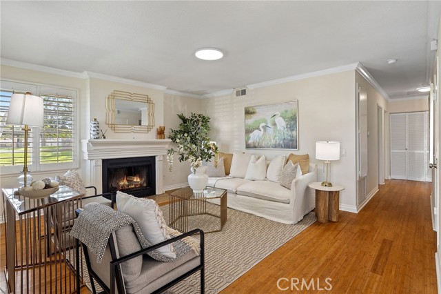 Detail Gallery Image 2 of 61 For 77 Greenbough #155,  Irvine,  CA 92614 - 3 Beds | 2 Baths