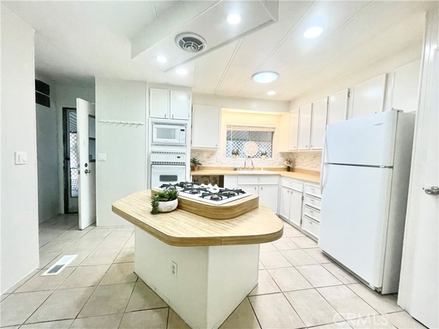 Front Image Thumbnail for CRIG26087596