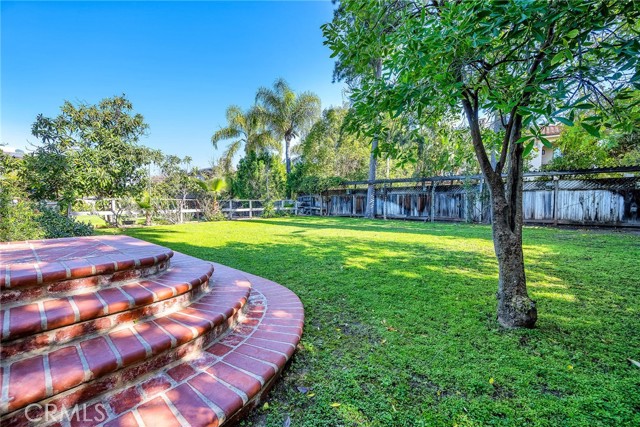 Detail Gallery Image 50 of 52 For 18419 Linnet, Tarzana,  CA 91356 - 3 Beds | 3 Baths