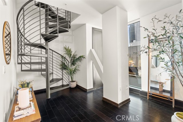 Detail Gallery Image 15 of 32 For 655 S Hope St #1508,  Los Angeles,  CA 90017 - 1 Beds | 1 Baths
