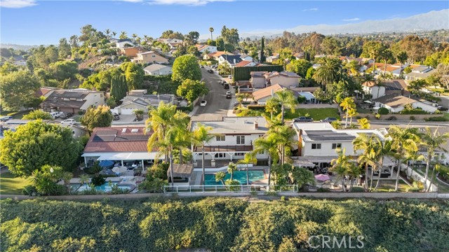 26972 Venado Drive, Mission Viejo CA: https://media.crmls.org/medias/73dce47d-aff8-416f-9c27-c03c942279a5.jpg