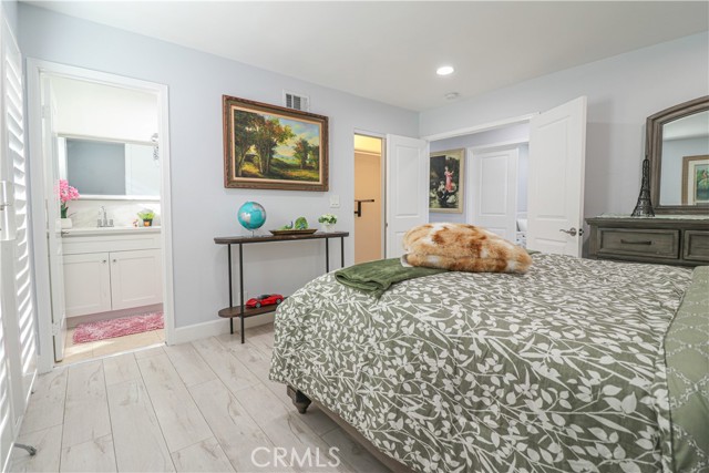 Detail Gallery Image 14 of 29 For 17891 Caledonia, Huntington Beach,  CA 92647 - 5 Beds | 3/2 Baths