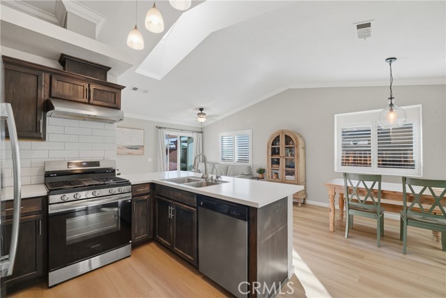 Detail Gallery Image 7 of 47 For 29675 Saint Andrews Ct, Murrieta,  CA 92563 - 3 Beds | 2 Baths