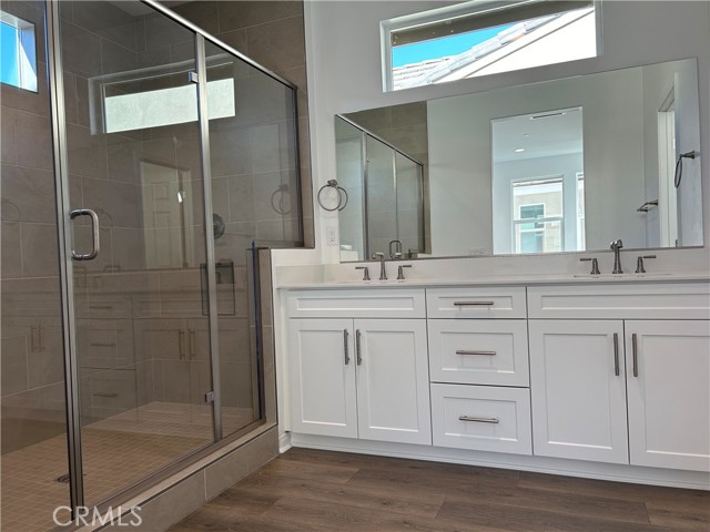 Detail Gallery Image 6 of 9 For 27385 Snow Creek Pl, Valencia,  CA 91381 - 3 Beds | 2/1 Baths