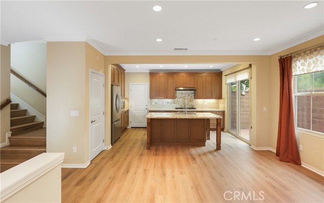 Detail Gallery Image 13 of 42 For 220 Kempton, Irvine,  CA 92620 - 3 Beds | 3 Baths