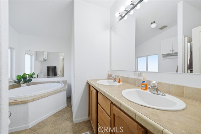 Detail Gallery Image 17 of 29 For 17225 Valley 69w,  Fontana,  CA 92335 - 3 Beds | 2 Baths