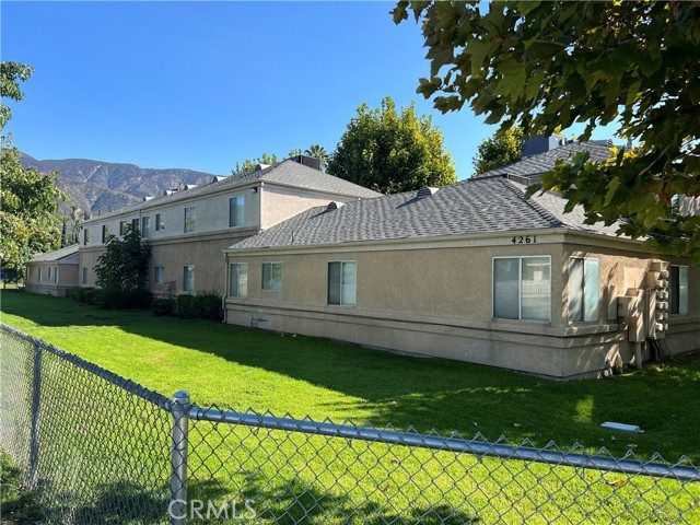 4261 Cedar, San Bernardino CA: https://media.crmls.org/medias/73deb67b-4ee7-45dc-9eff-4447bba05bea.jpg