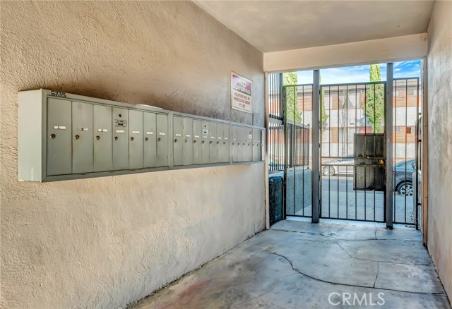 Detail Gallery Image 13 of 22 For 6735 Elmer #9,  North Hollywood,  CA 91606 - 1 Beds | 1 Baths