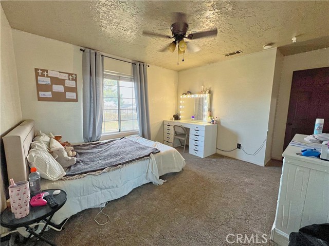 Detail Gallery Image 21 of 44 For 8323 Peach Ave, Hesperia,  CA 92345 - 4 Beds | 2/1 Baths