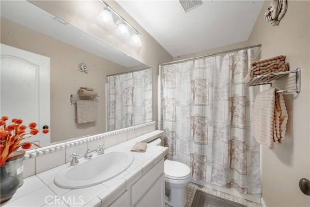 Detail Gallery Image 21 of 30 For 19 Oxbow Creek Ln, Laguna Hills,  CA 92653 - 3 Beds | 2/1 Baths