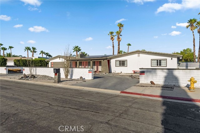 Detail Gallery Image 27 of 66 For 2306 Acacia Rd E, Palm Springs,  CA 92262 - 4 Beds | 3 Baths