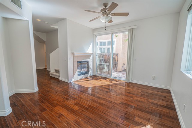 Detail Gallery Image 6 of 32 For 24743 Montevista, Valencia,  CA 91354 - 3 Beds | 3 Baths