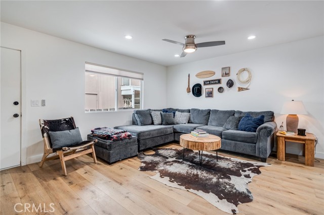 129 Avenida Rosa, San Clemente CA: https://media.crmls.org/medias/73e32f59-4f49-4ab5-b1e9-33ee7a111276.jpg