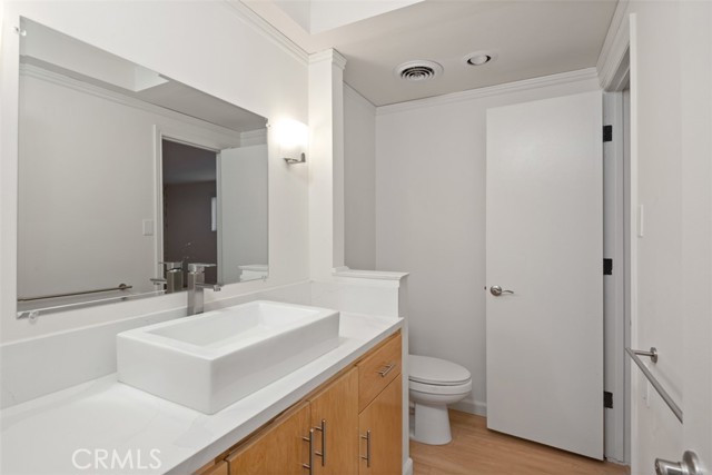 Detail Gallery Image 18 of 38 For 14012 Gershon Pl, Santa Ana,  CA 92705 - 3 Beds | 3 Baths
