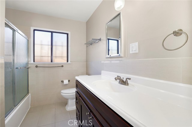 Detail Gallery Image 18 of 35 For 9400 Kramerwood Pl, Los Angeles,  CA 90034 - 3 Beds | 2 Baths