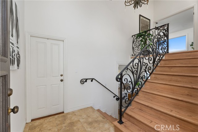 Detail Gallery Image 10 of 47 For 2621 Vista Ornada, Newport Beach,  CA 92660 - 3 Beds | 2/1 Baths