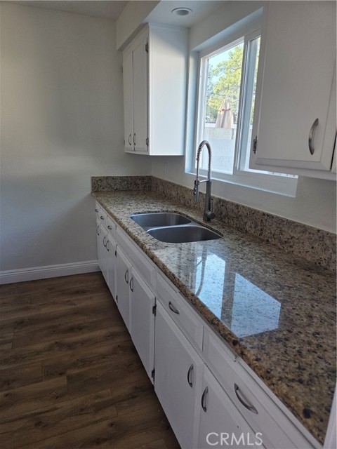 Detail Gallery Image 6 of 34 For 1107 W Memory Ln 6c,  Santa Ana,  CA 92706 - 2 Beds | 1/1 Baths