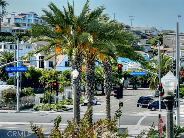 Detail Gallery Image 23 of 37 For 33932 El Encanto Ave #B,  Dana Point,  CA 92629 - 2 Beds | 2 Baths