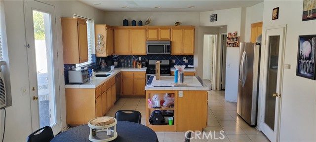 3701 Las Palmas Avenue, Palmdale, California 93550, 5 Bedrooms Bedrooms, ,4 BathroomsBathrooms,Residential,For Sale,3701 Las Palmas Avenue,CRSR24214704