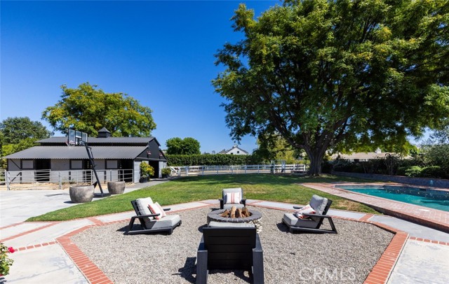 10762 Meads, Orange CA: https://media.crmls.org/medias/73e75db1-122f-4c6c-bb2d-7bed2397c35b.jpg